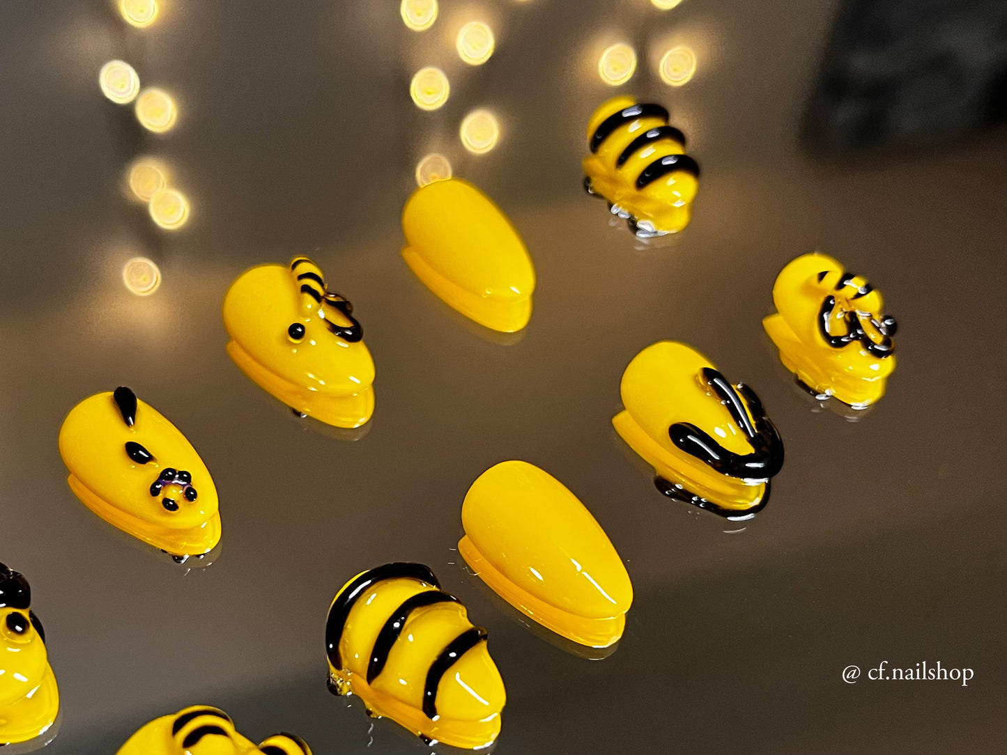 Busy Bee - Press on nails