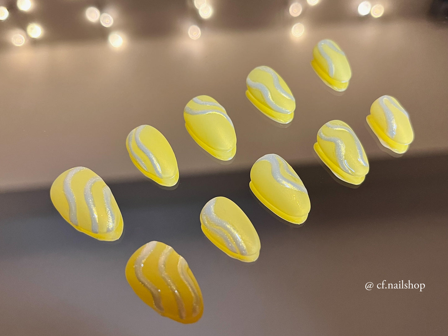 Sunbeam Swirl - Press on nails