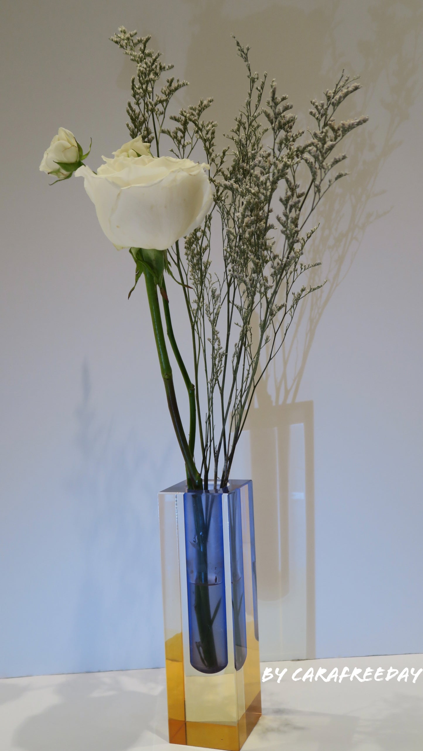 Small space cuboid vase
