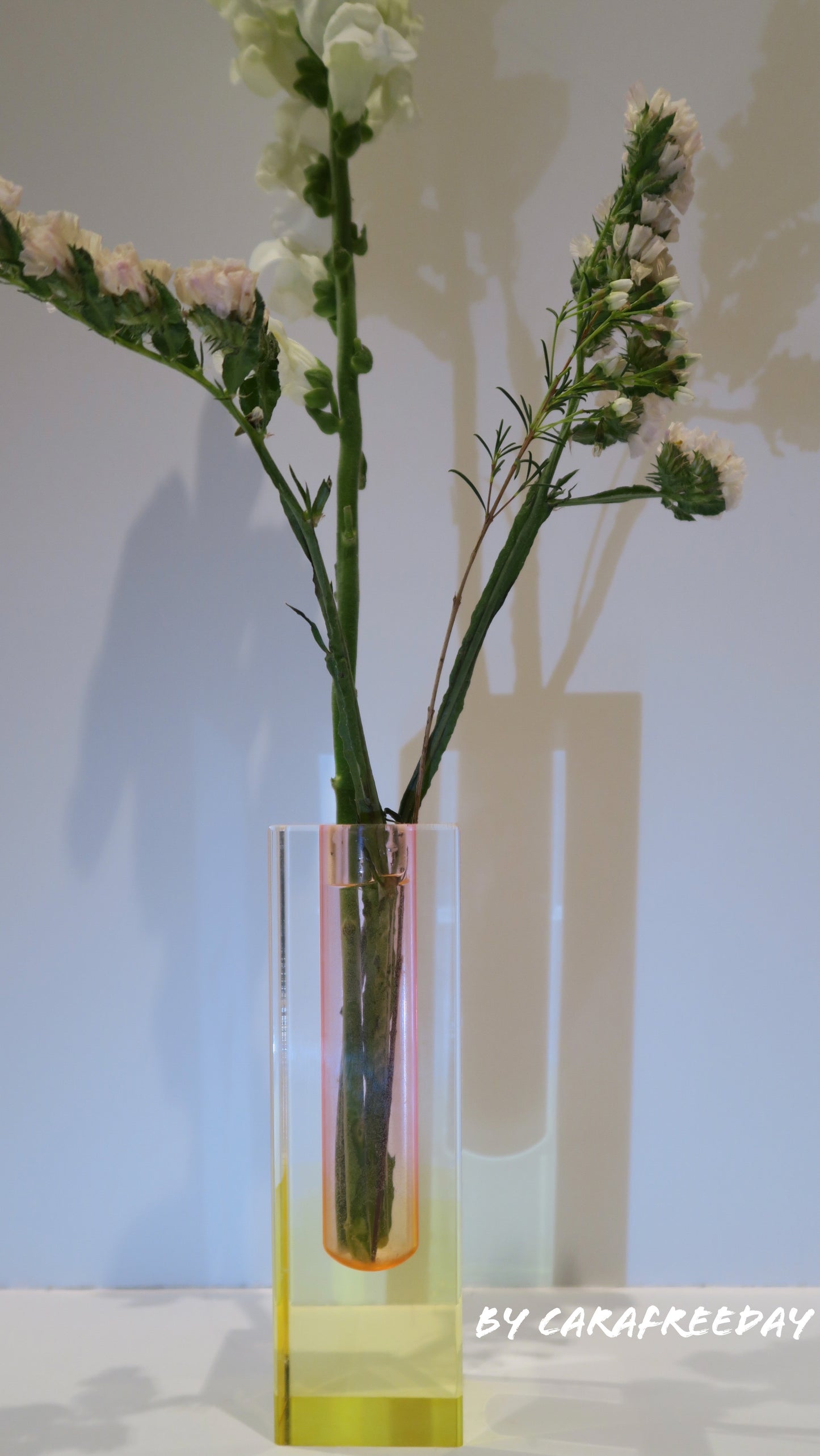 Small space cuboid vase