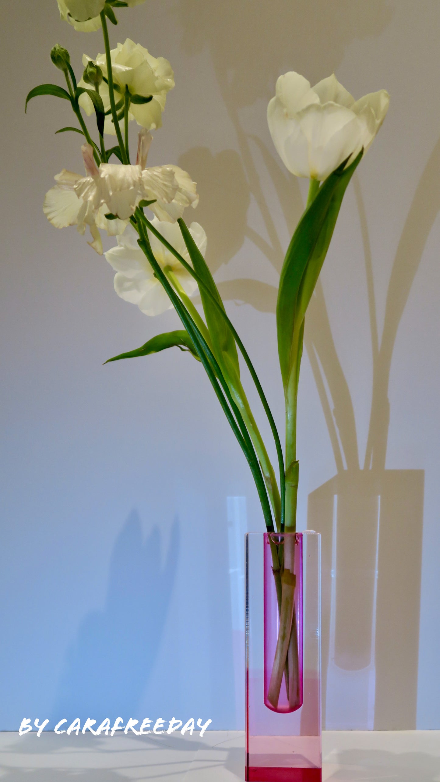 Small space cuboid vase