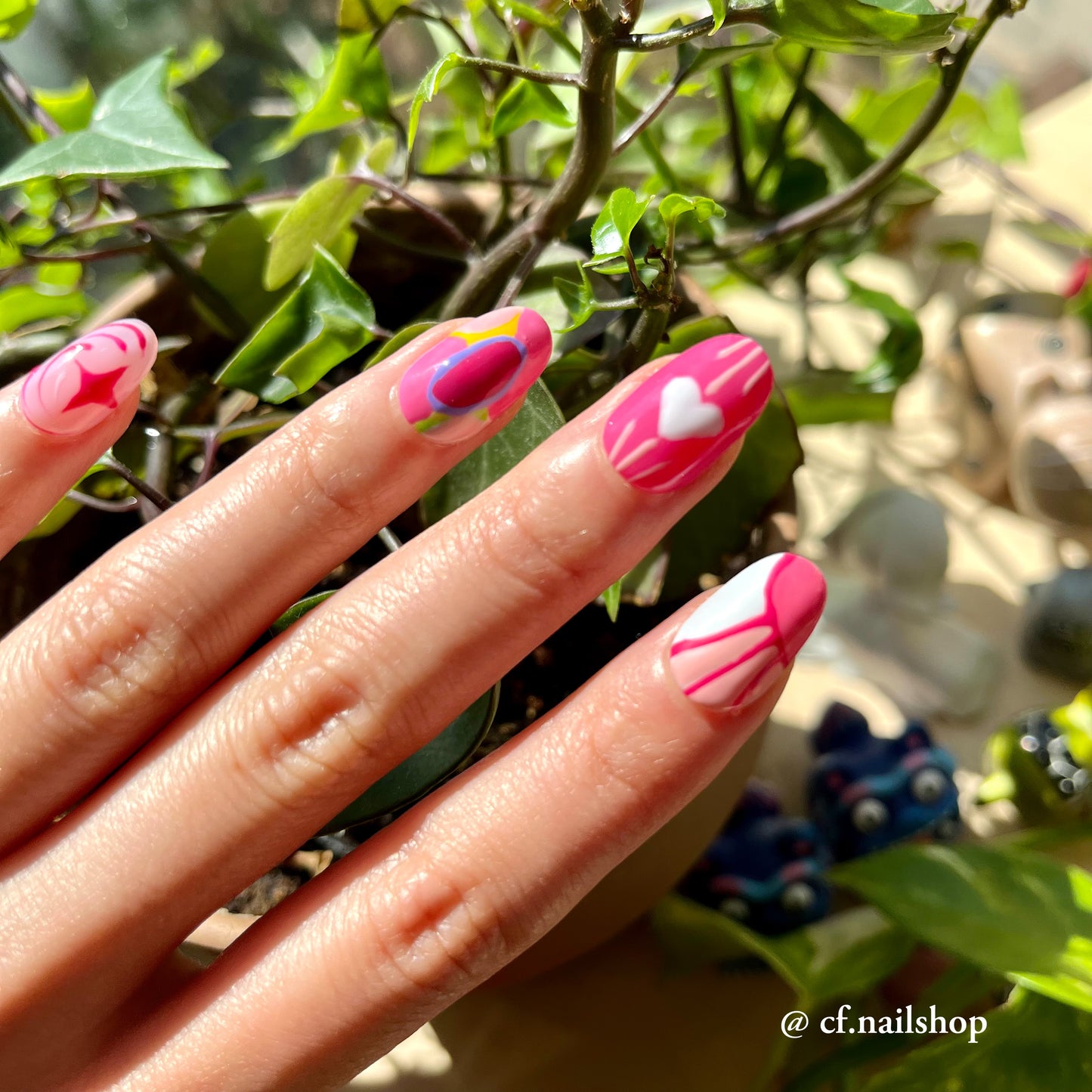 Pink Retro-  Press on nails