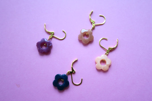 Flower Stitch Marker / Progress Tracker / Charm